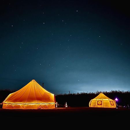 The Follies Glamping Hotel Maidstone Exterior foto